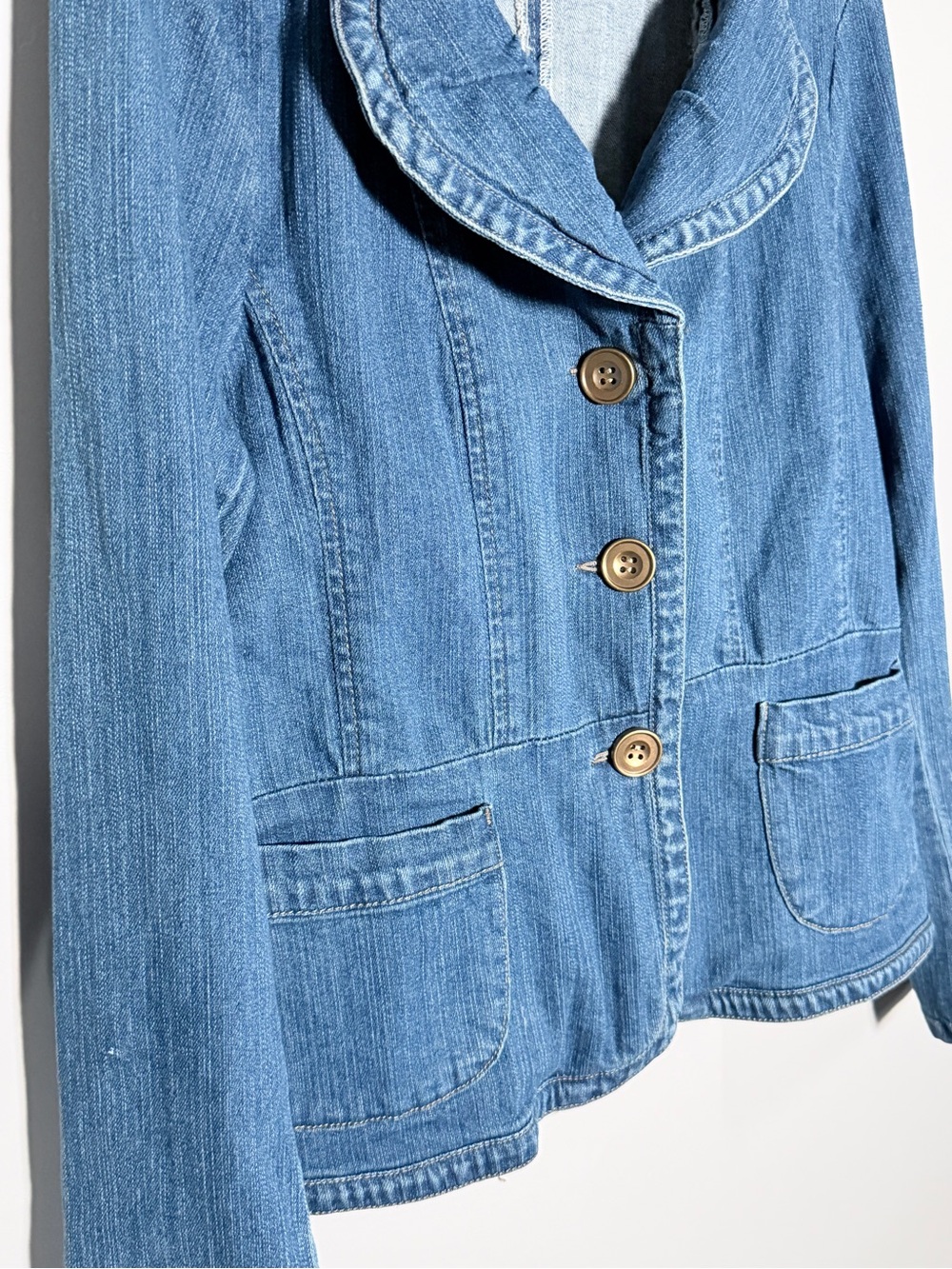 Roz & Ali Medium Blue Denim Blazer Jacket with Scalloped Notch Collar - Picture 3 of 10